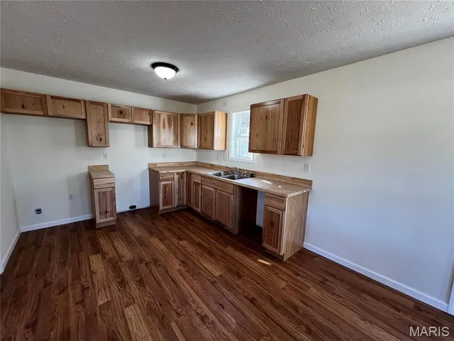 $270,000 | 26899 Stephanie Lane, Laquey, MO 65534