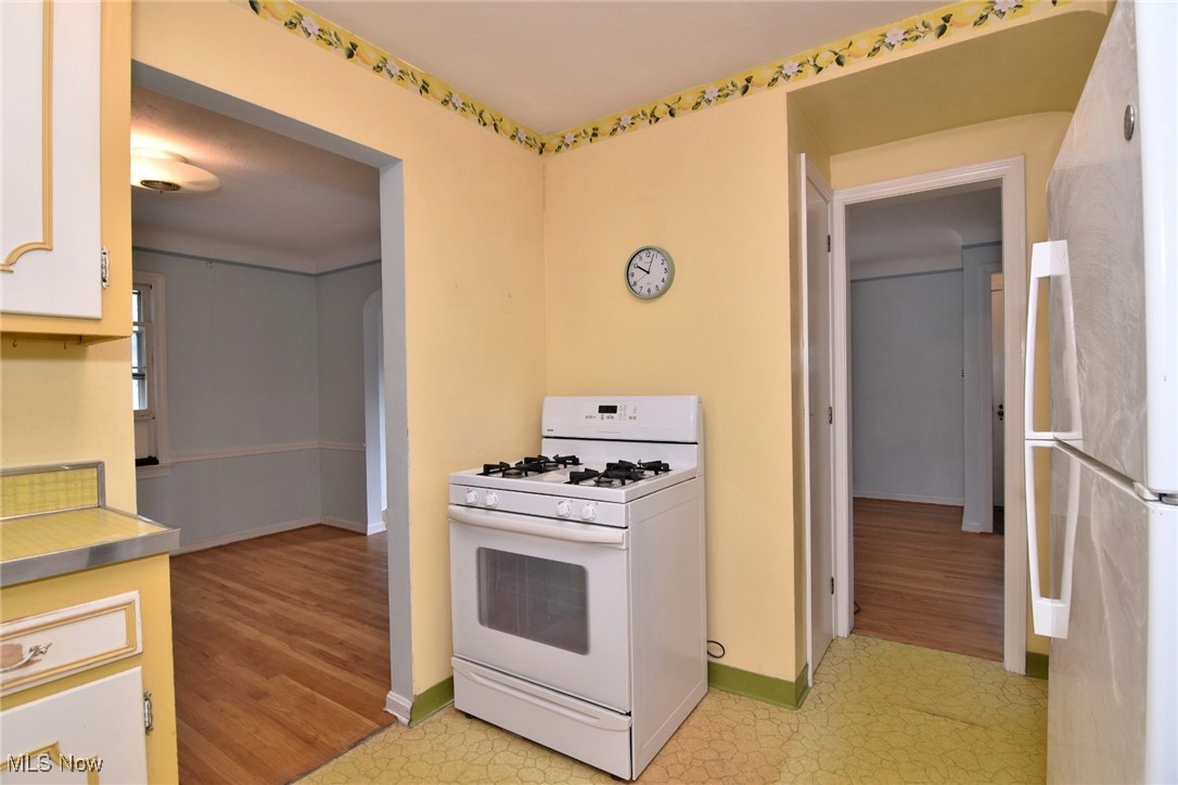 1062 Argonne Road Cleveland, OH 44121 - Photo 12 of 35 Gallery Image 12