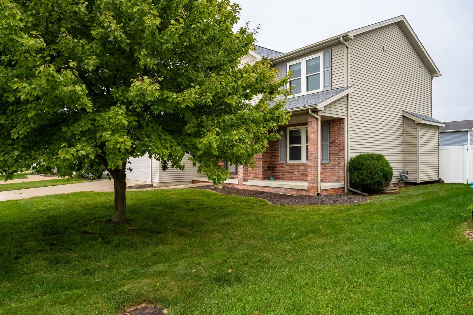 2961 Three Eagles Street Normal, IL 61761 - Photo 3 of 44 Gallery Image 3