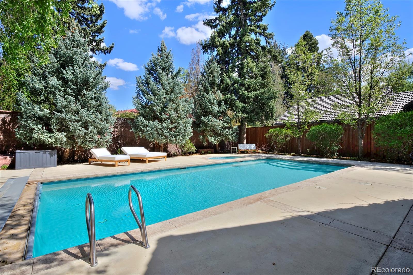 590 Race Street Denver, CO 80206 - Photo 50 of 50 a view of a backyard with a fountain