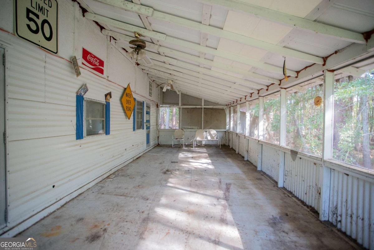 188 Brenda Road Twin City, GA 30471 - Photo 7 of 48 a view of small space