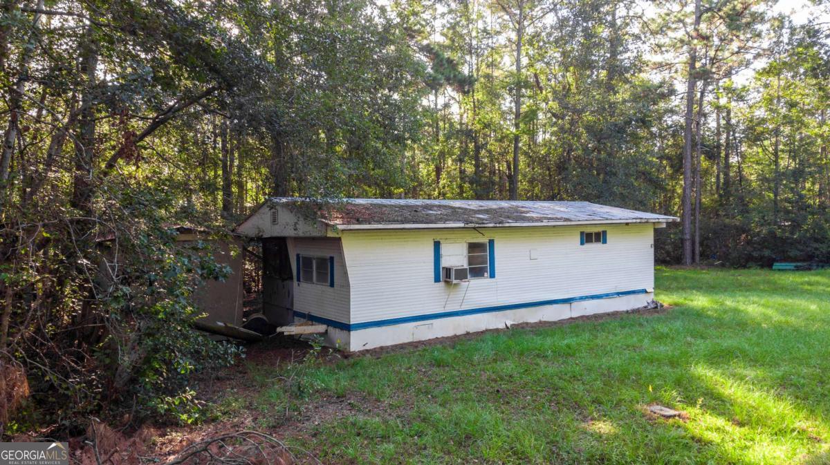 188 Brenda Road Twin City, GA 30471 - Photo 9 of 48 a view of outdoor space and yard