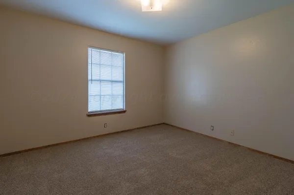 $299,900 | 7301 Dukes Place, Amarillo, TX 79109