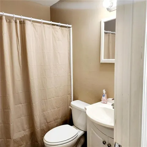 $189,900 | 17604 Montgall Drive, Belton, MO 64012