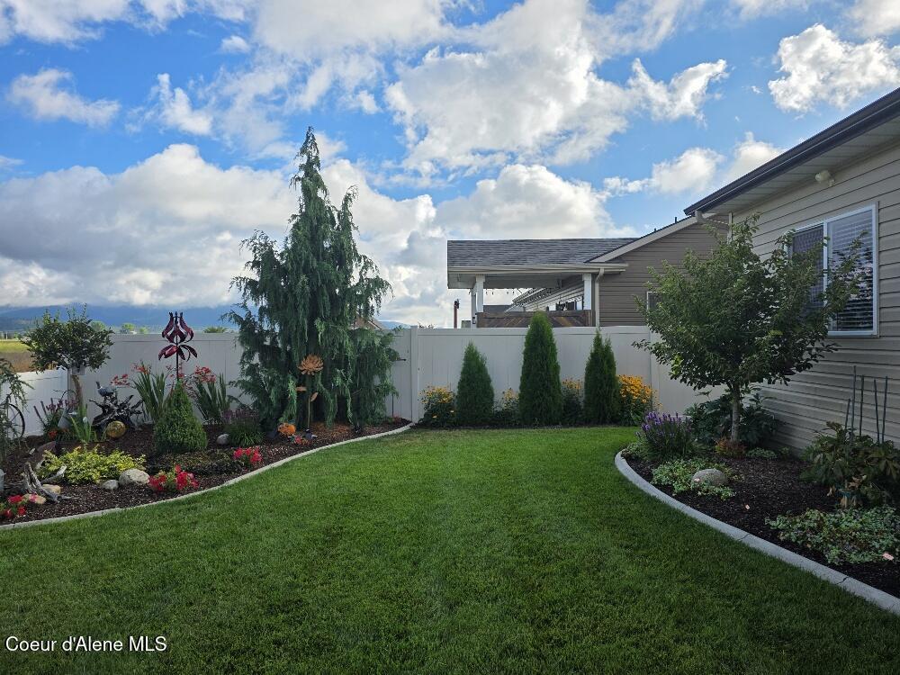 8557 Scotsworth Street Post Falls, ID 83854 - Photo 34 of 49 Backyard