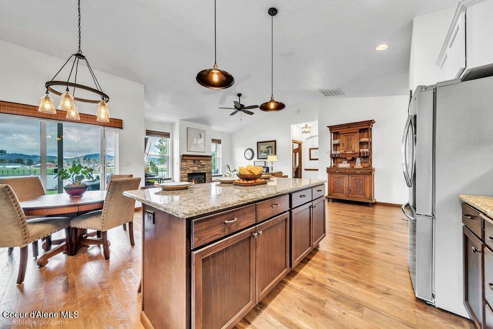 8557 Scotsworth Street Post Falls, ID 83854 - Photo 9 of 49 Kitchen