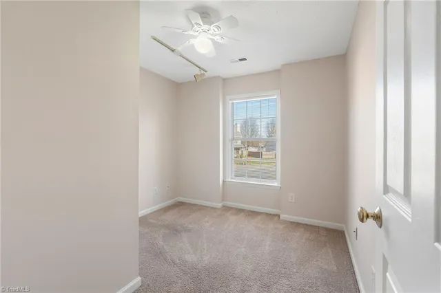 $260,000 | 15 Wimbledon Lane, Greensboro, NC 27455