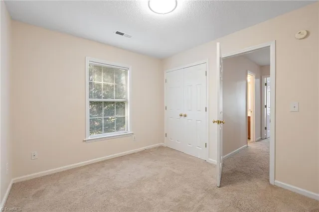 $260,000 | 15 Wimbledon Lane, Greensboro, NC 27455