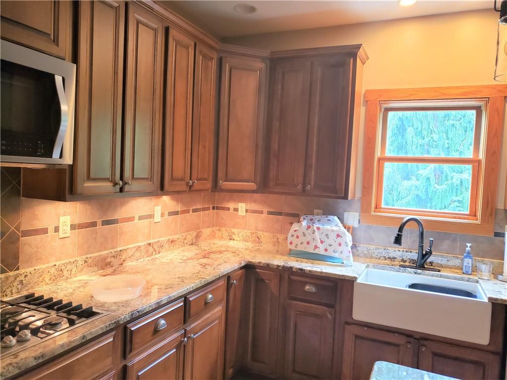 932 Willow Road Shelocta, PA 15774 - Photo 7 of 45 Gallery Image 7