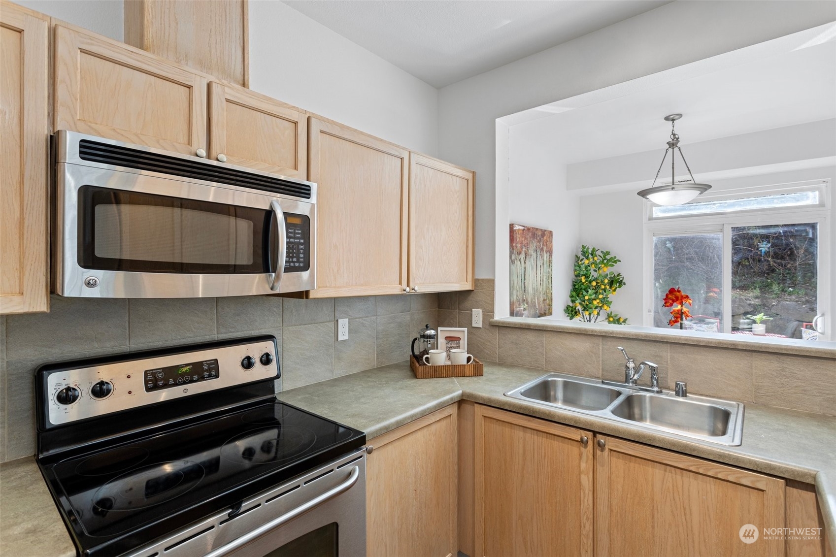 18930 Bothell Everett Highway, Unit R103 Bothell, WA 98012 - Photo 12 of 25 Gallery Image 12