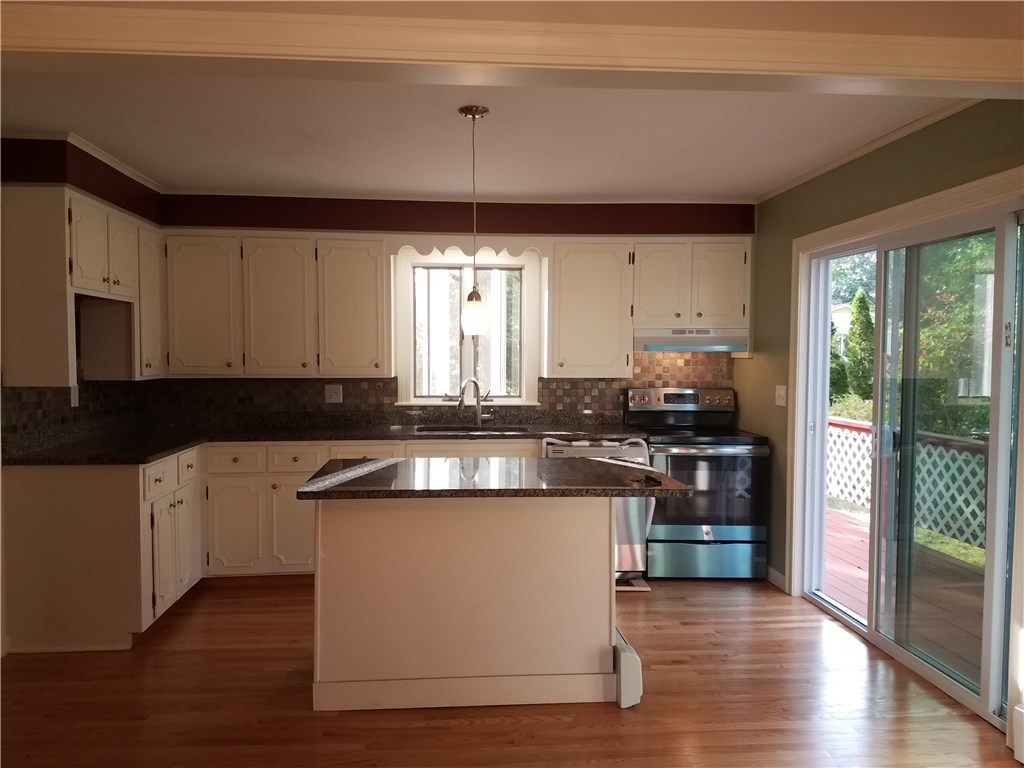 14 Tupelo Trail Narragansett, RI 02882 - Photo 12 of 27