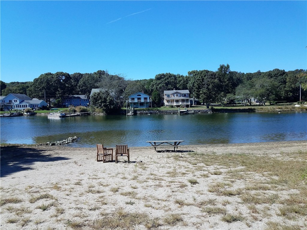 14 Tupelo Trail Narragansett, RI 02882 - Photo 26 of 27