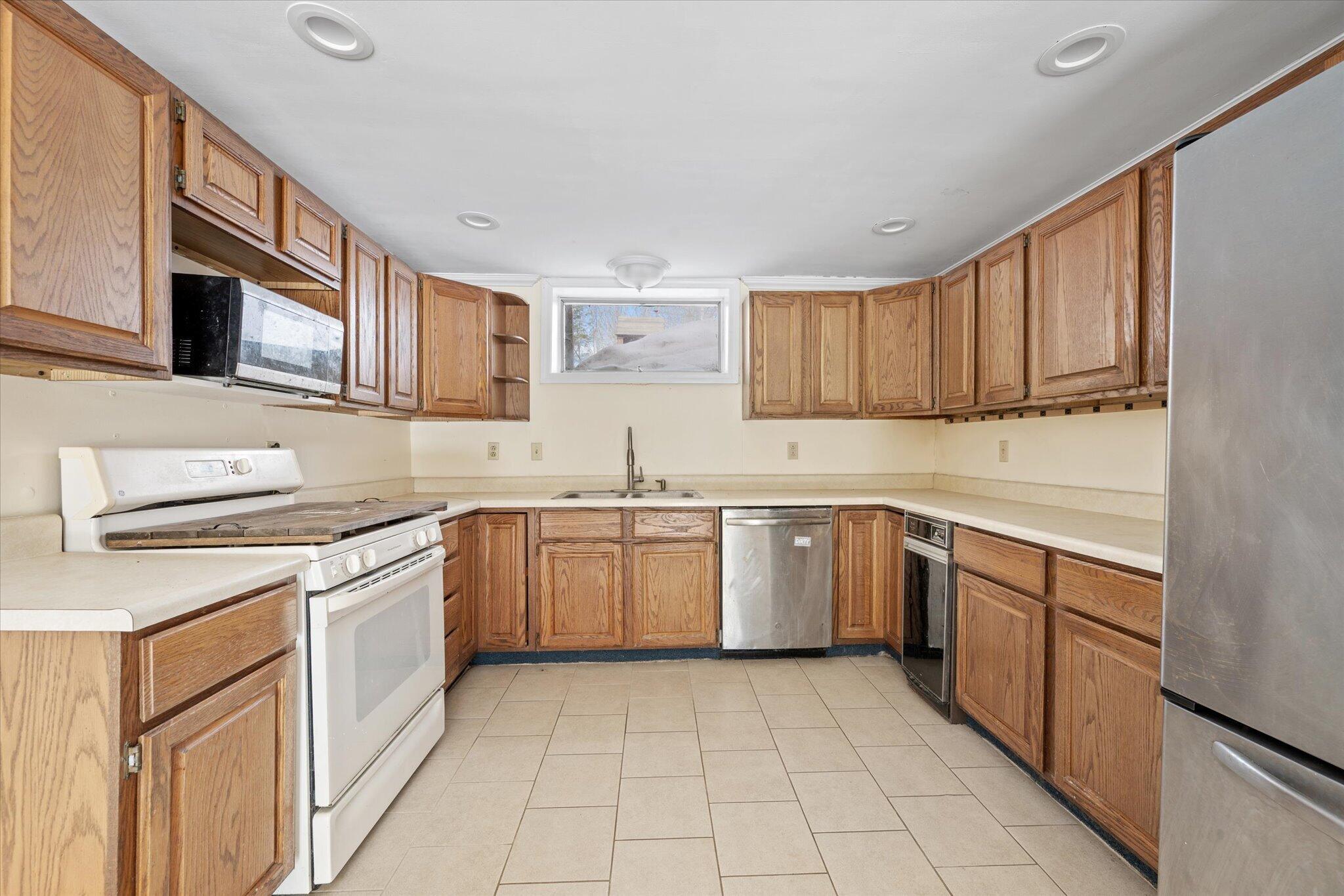 465 Grant Road Corinth, ME 04427 - Photo 23 of 51 Kitchen