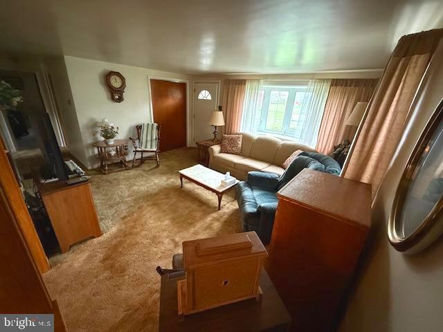226 Schoolhouse Road Pottstown, PA 19465 - Photo 6 of 22 Living Room