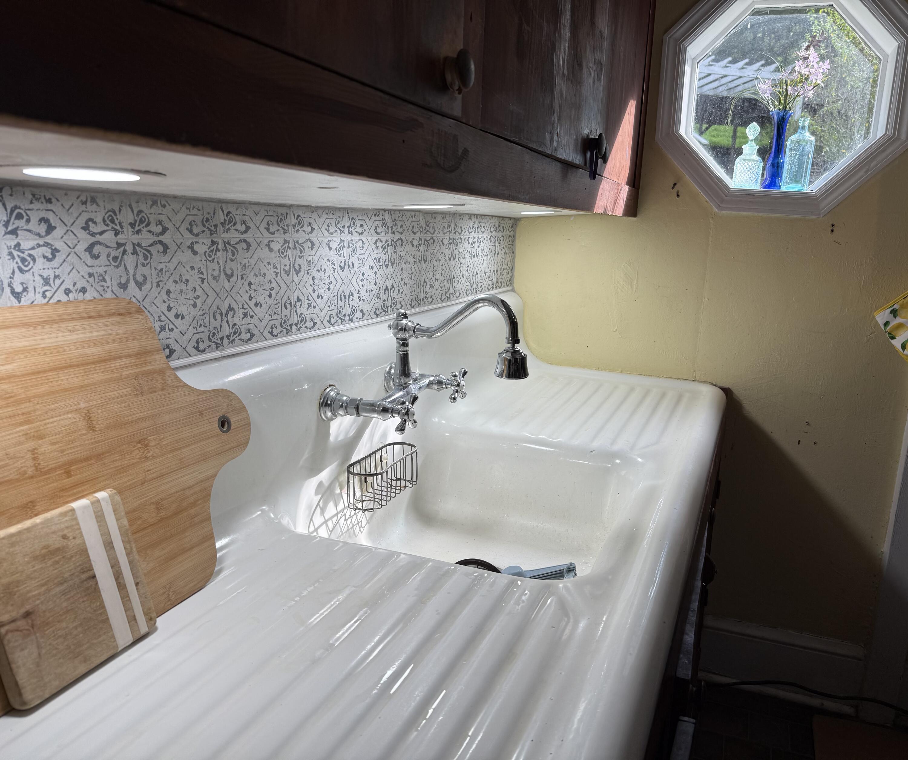 166 Alpine Lake Road Henryville, PA 18332 - Photo 27 of 52 Farmhouse Sink