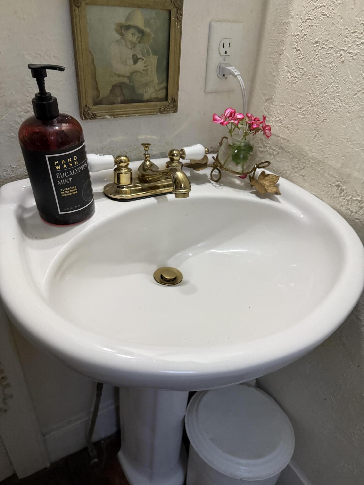 166 Alpine Lake Road Henryville, PA 18332 - Photo 42 of 52 1st Fl Bathroom