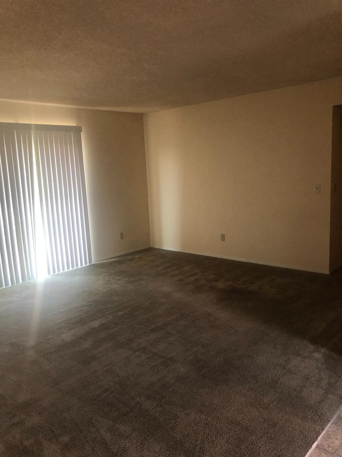 415 Arla Road Dinuba, CA 93618 - Photo 4 of 9 Gallery Image 4