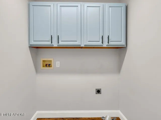 $369,900 | 170 Cedar Circle, Powell, TN 37849