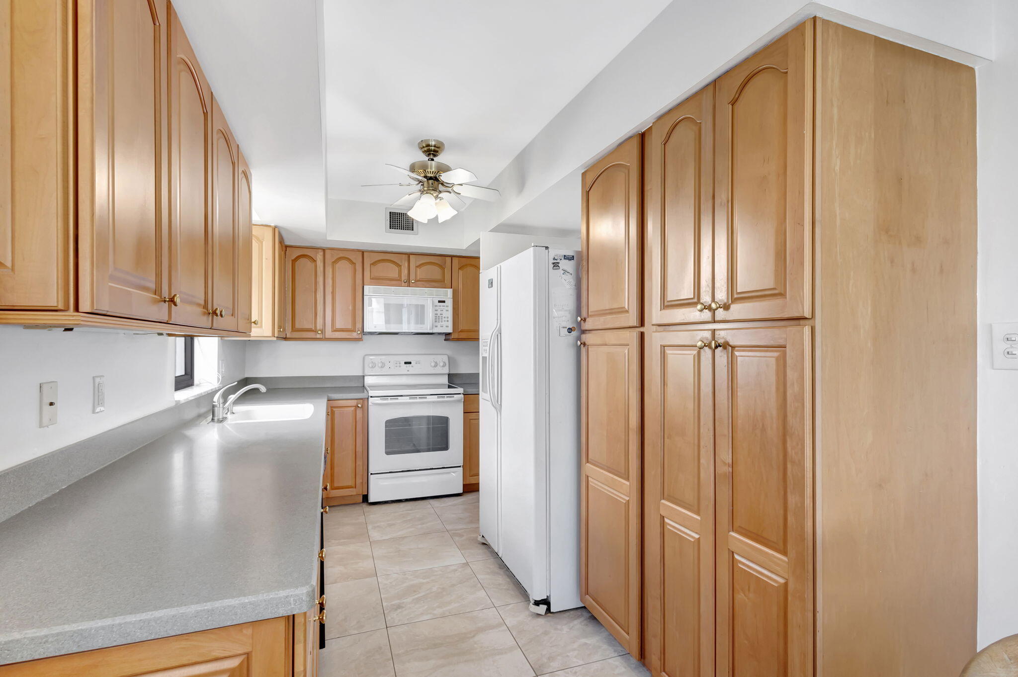 5380 North Ocean Drive, Unit 15A Singer Island, FL 33404 - Photo 22 of 105 16-web-or-mls-5D1A8197