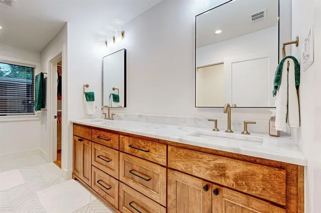 $6,000 | 4423 Springside Lane, Dallas, TX 75214