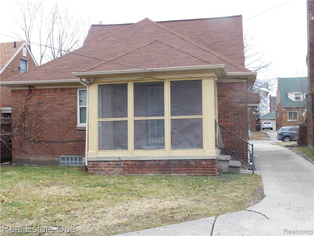 5231 Harvard Road Detroit, MI 48224 - Photo 2 of 3 Rear Exterior View