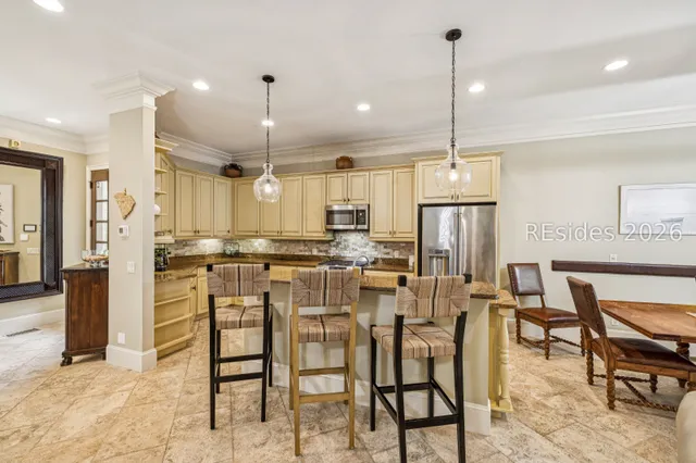 $1,599,999 | 17 Corine Lane, Hilton Head Island, SC 29928