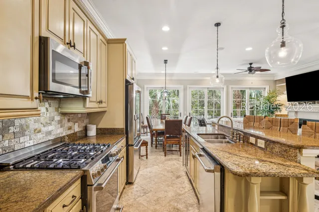 $1,599,999 | 17 Corine Lane, Hilton Head Island, SC 29928