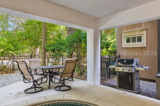 $1,599,999 | 17 Corine Lane, Hilton Head Island, SC 29928