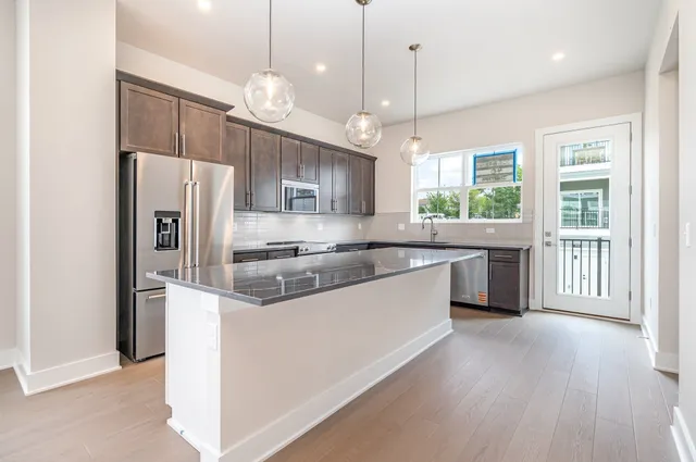 $607,000 | 716 41st Avenue North, Nashville, TN 37209