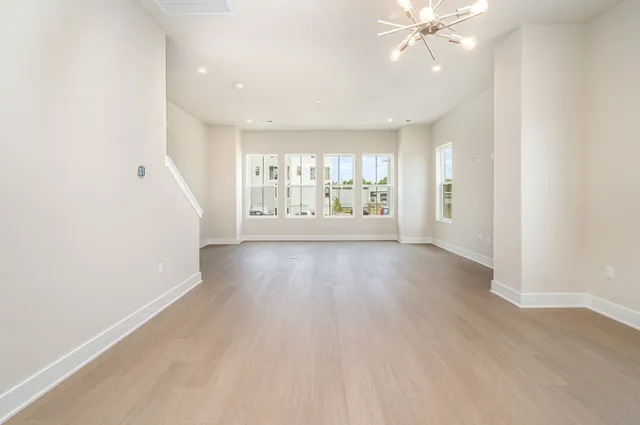 $607,000 | 716 41st Avenue North, Nashville, TN 37209