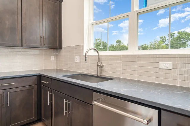 $607,000 | 716 41st Avenue North, Nashville, TN 37209