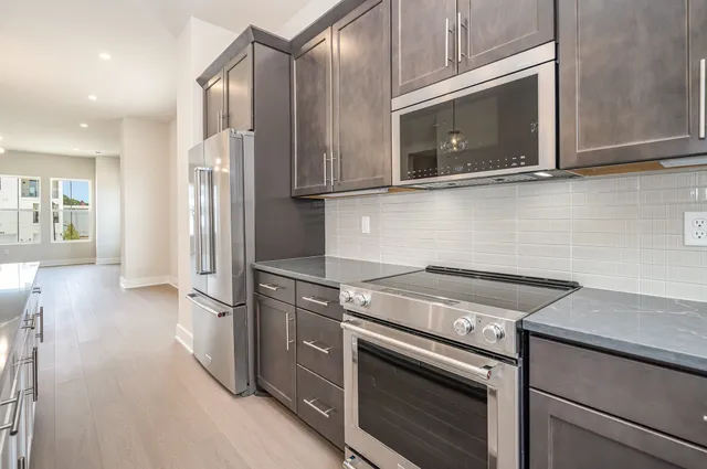 $607,000 | 716 41st Avenue North, Nashville, TN 37209