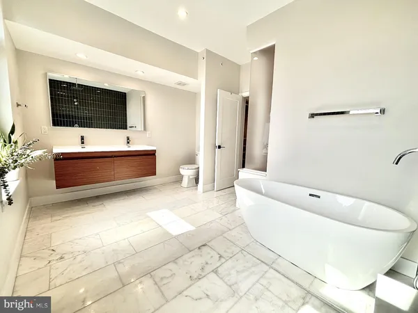 $750,000 | 2023 Kimball Street, Philadelphia, PA 19146