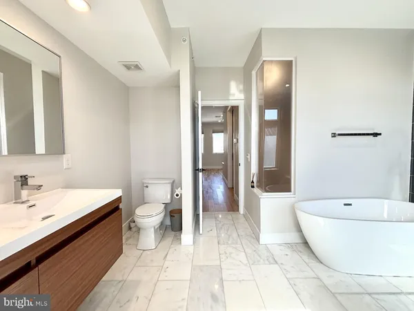 $750,000 | 2023 Kimball Street, Philadelphia, PA 19146