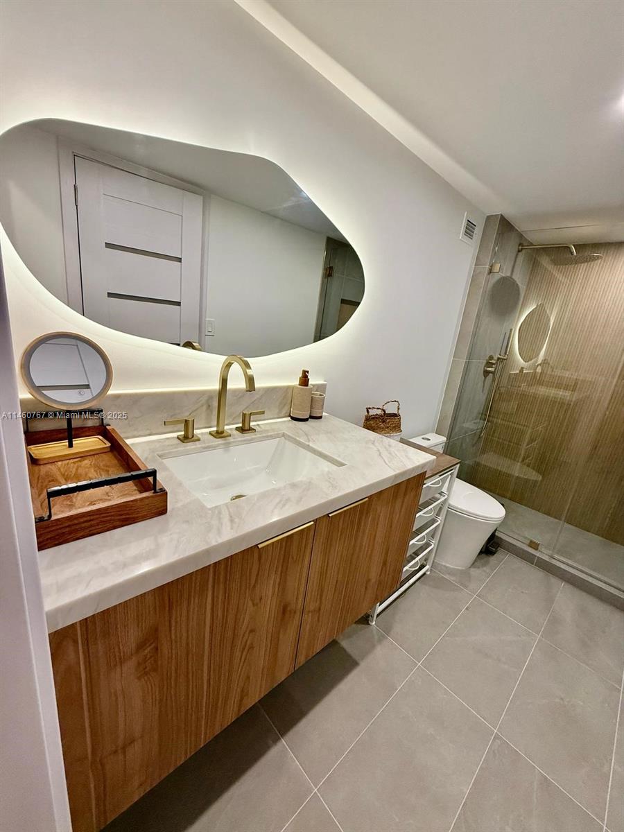 2301 Collins Avenue, Unit 1121 Miami Beach, FL 33139 - Photo 2 of 17