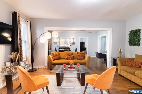 $2,300 | 40-42 Harding Terrace, Newark, NJ 07112