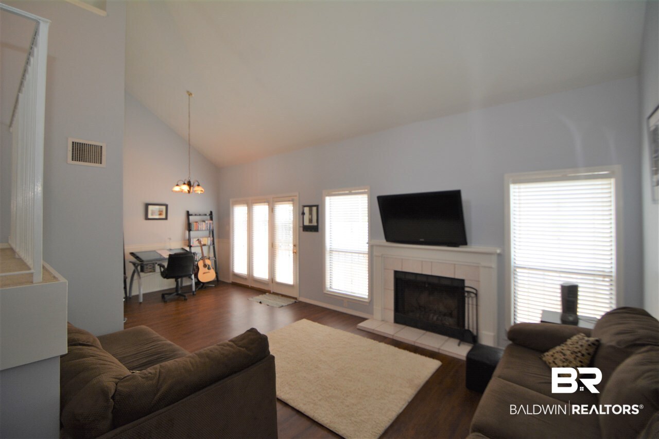 5900 Grelot Road, Unit 401 Mobile, AL 36609 - Photo 2 of 38