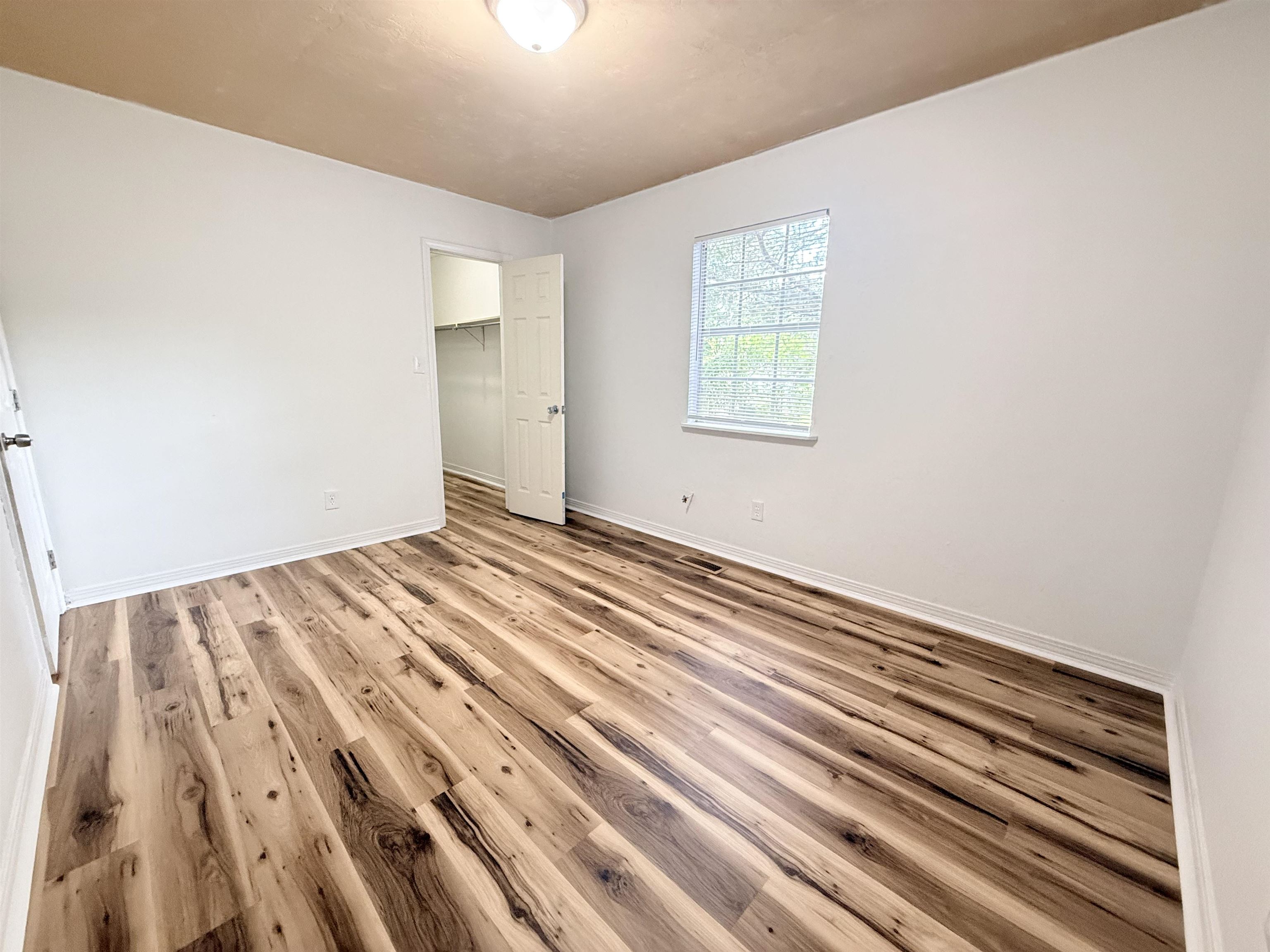 4008 Wiggington Road Tallahassee, FL 32303 - Photo 8 of 33
