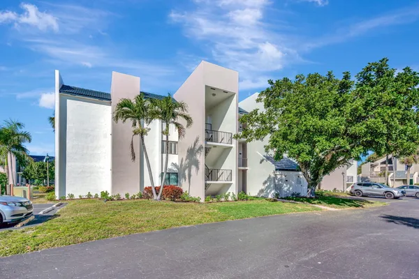 $4,300 | 1605 Highway 1, Unit V6205, Jupiter, FL 33477