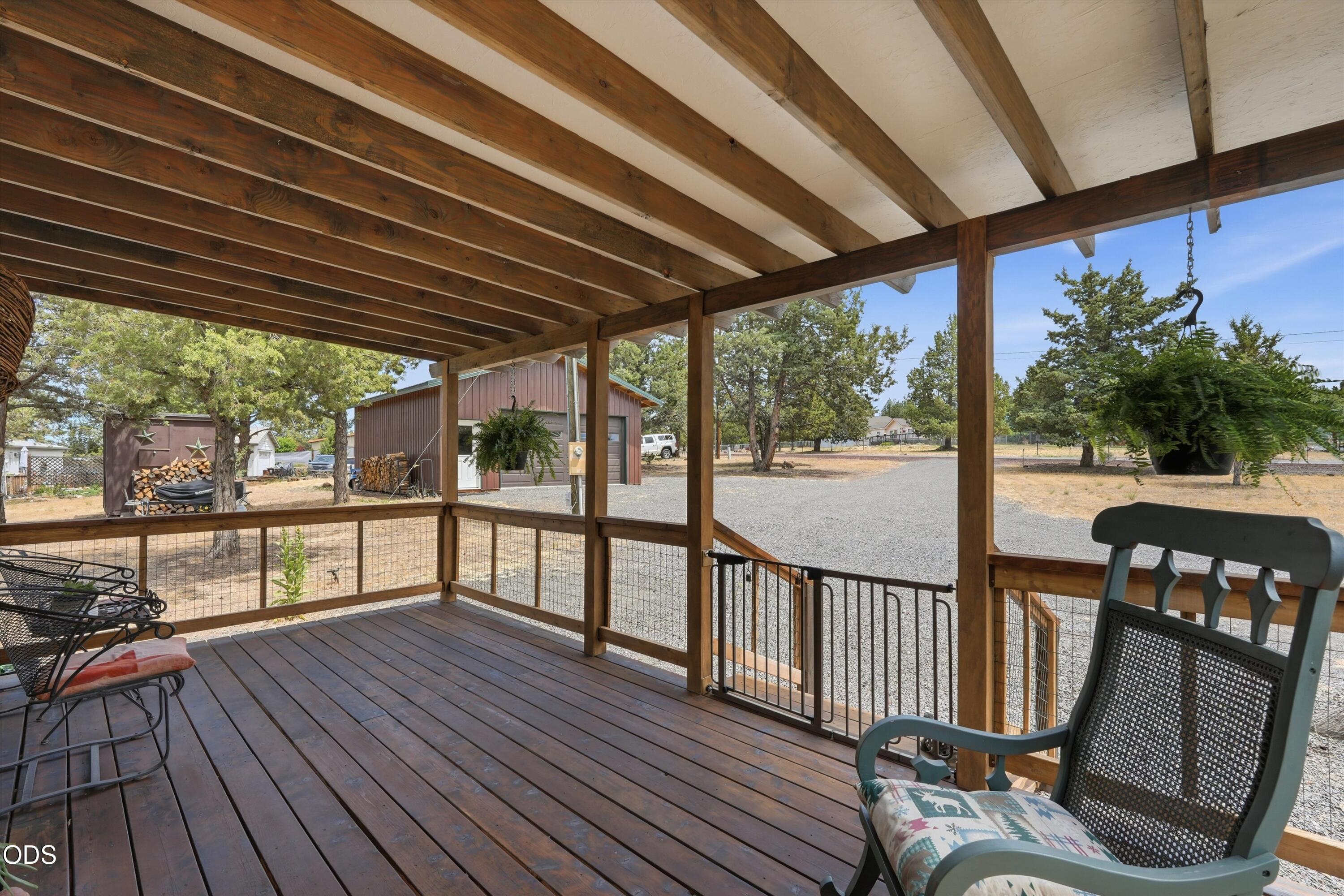 10711 Southwest Shad Road Terrebonne, OR 97760 - Photo 21 of 33