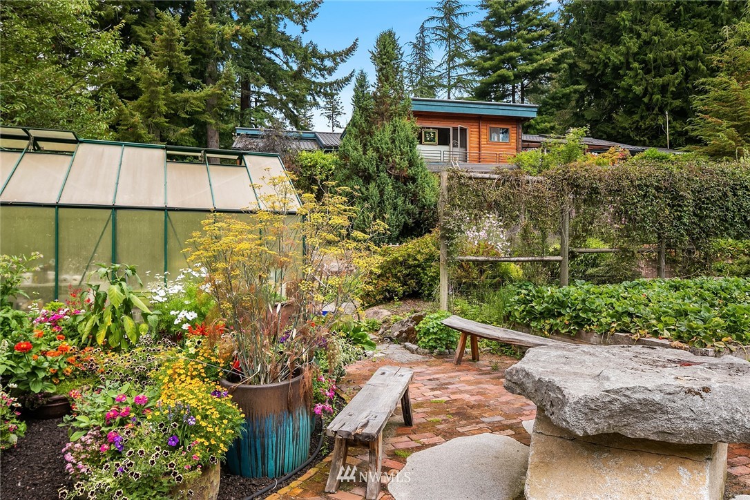 14461 Tiger Mountain Road Southeast Issaquah, WA 98027 - Photo 28 of 40 Gallery Image 28
