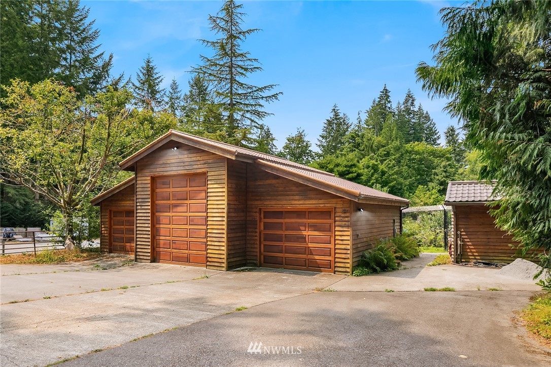 14461 Tiger Mountain Road Southeast Issaquah, WA 98027 - Photo 34 of 40 Gallery Image 34