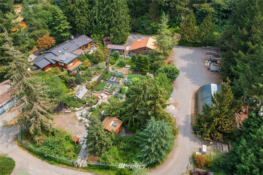 14461 Tiger Mountain Road Southeast Issaquah, WA 98027 - Photo 37 of 40 Gallery Image 37