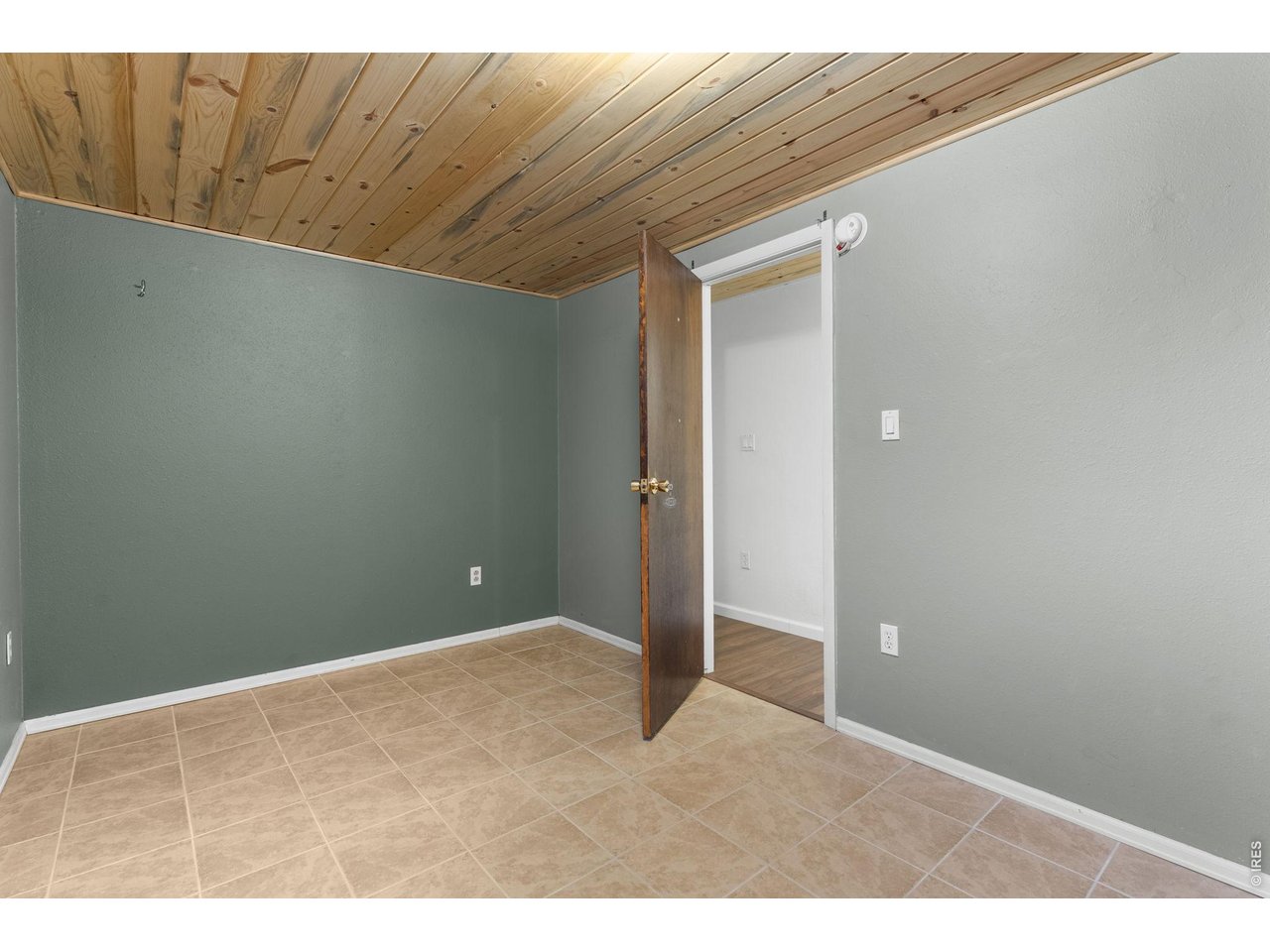 2912 Radcliff Circle Fort Collins, CO 80521 - Photo 34 of 46 a view of an empty room
