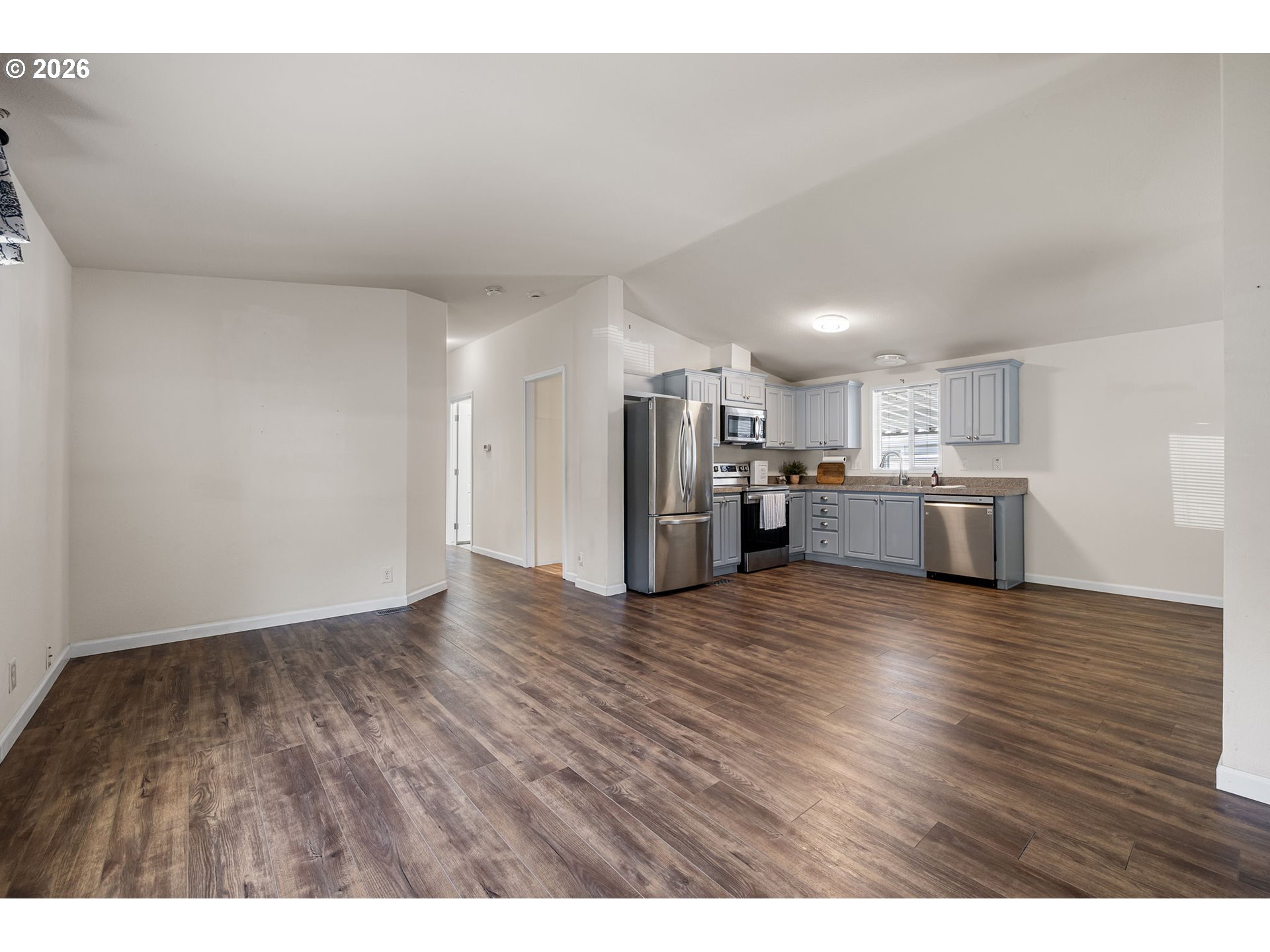 1475 Green Acres Road, Unit 132 Eugene, OR 97408 - Photo 6 of 47 Gallery Image 6