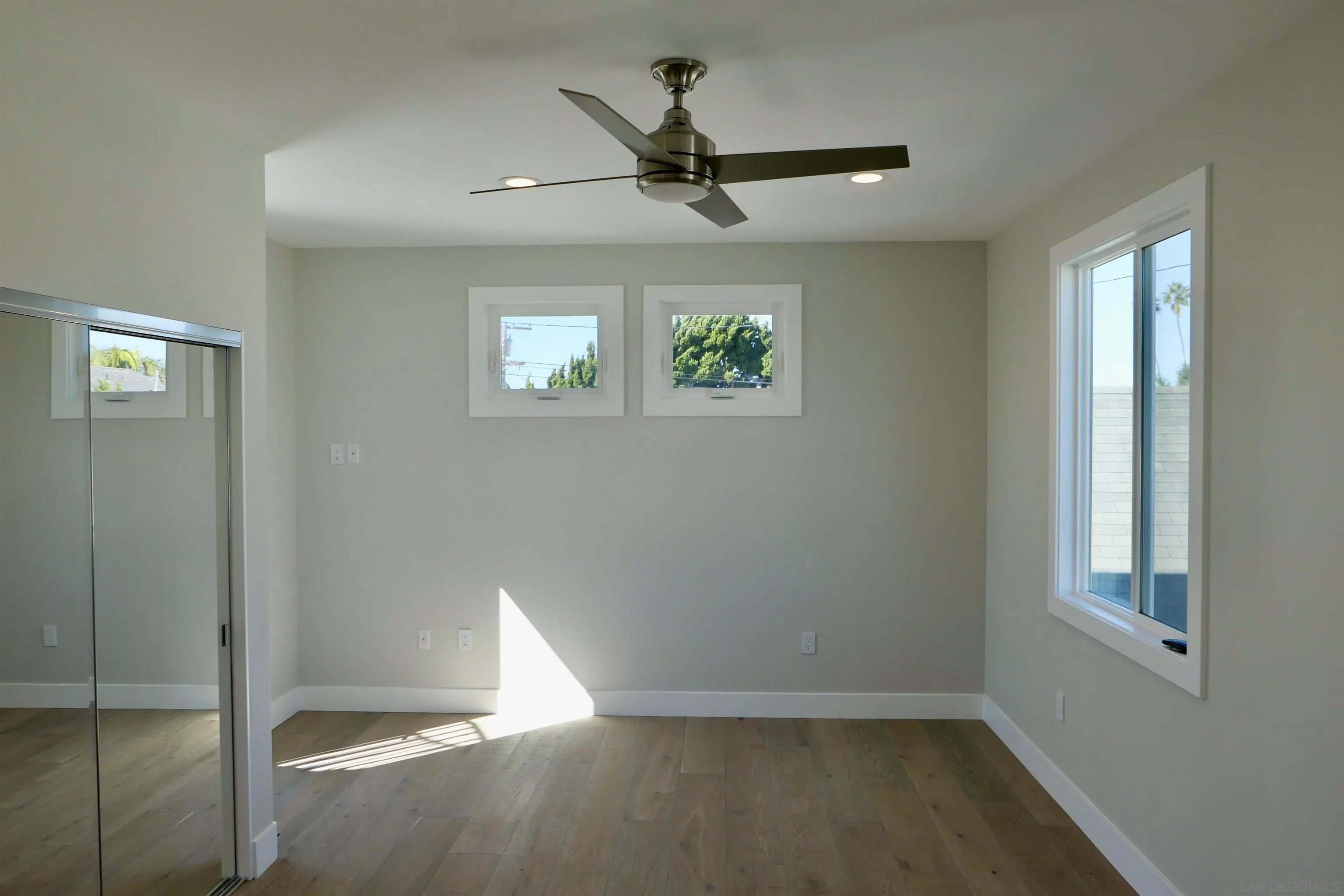 1776 Cable Street San Diego, CA 92107 - Photo 13 of 26 a view of entryway