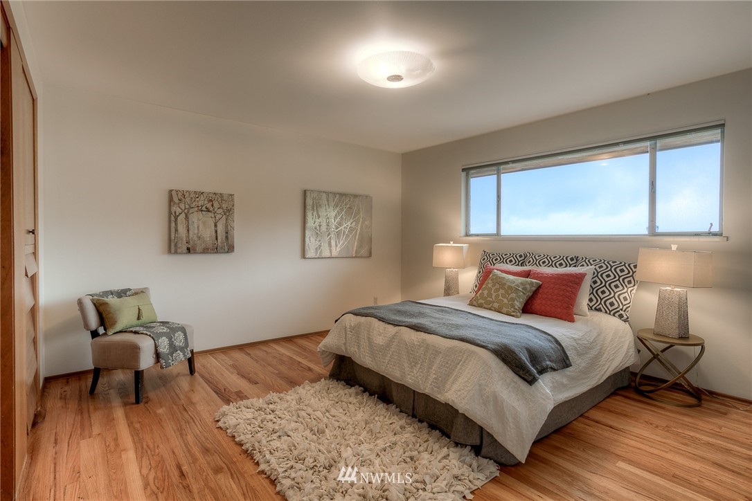 8600 Fauntlee Crest Southwest Seattle, WA 98136 - Photo 12 of 25