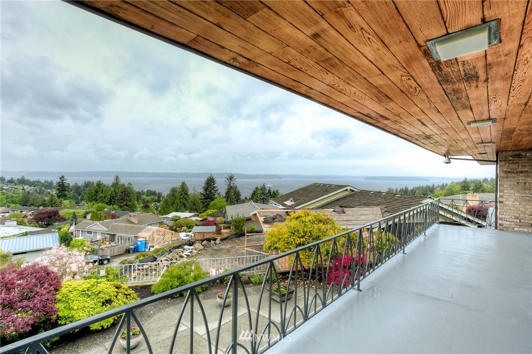 8600 Fauntlee Crest Southwest Seattle, WA 98136 - Photo 25 of 25