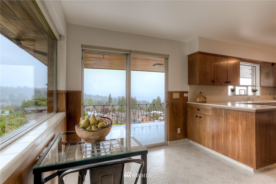 8600 Fauntlee Crest Southwest Seattle, WA 98136 - Photo 10 of 25
