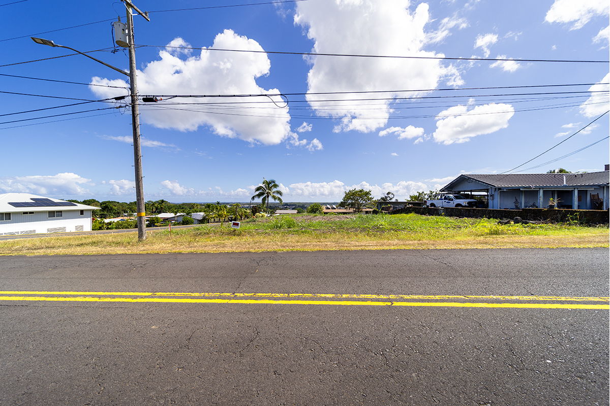 10 Lot Hilo, HI 96720 - Photo 4 of 14 a view of a swimming pool